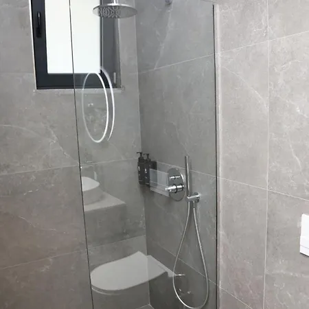 Luxury Krujë